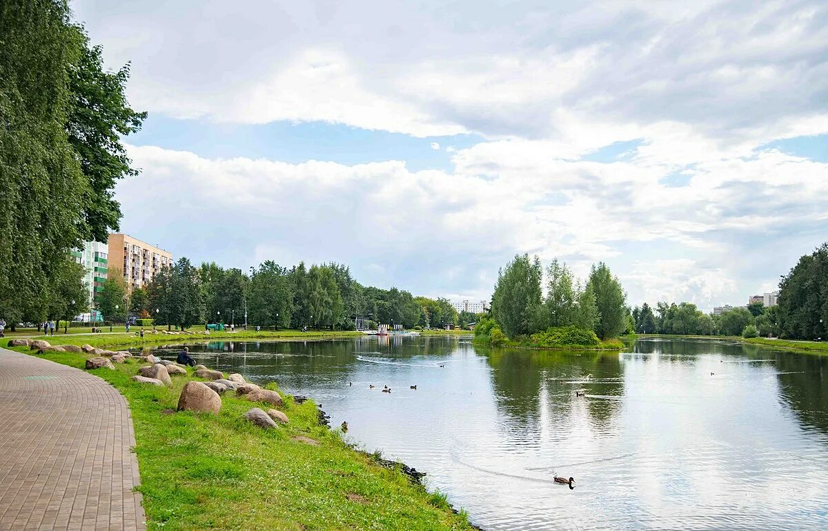 Ангарская город москва. Ангарская город москва. Ангарская улица москва. Парк ангарские пруды. Парк ангарские пруды 2021.