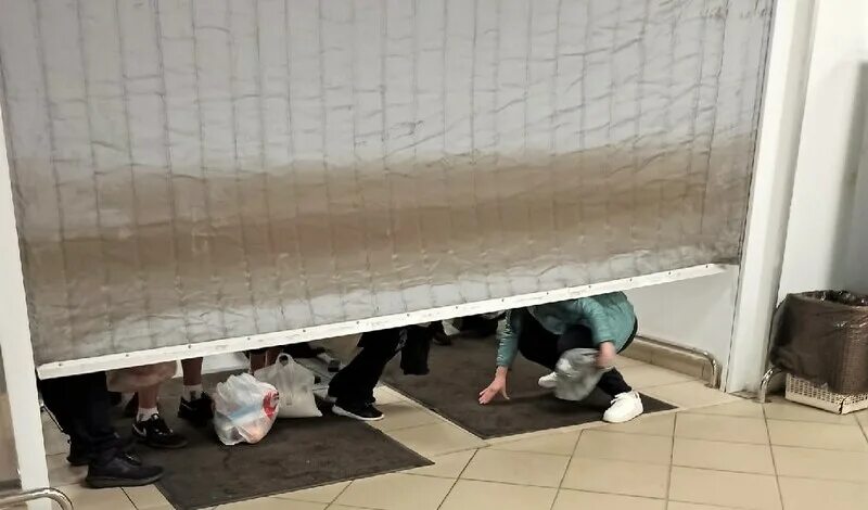 Посетителей придется