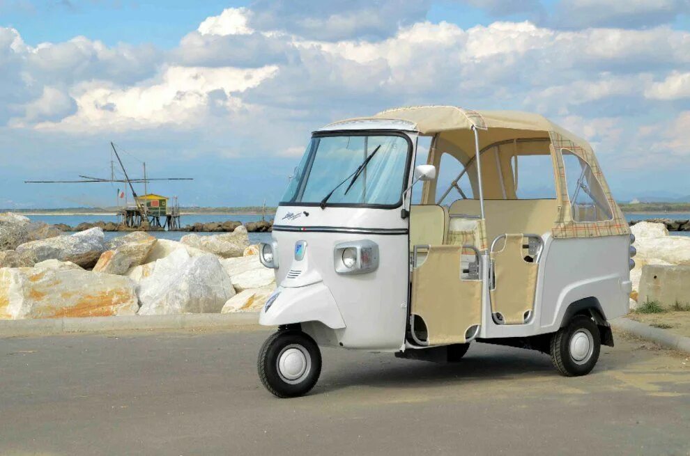 Тук 7. Мотороллер piaggio ape. piaggio тук тук. пьяджо ape calessino. тук тук мотороллер.