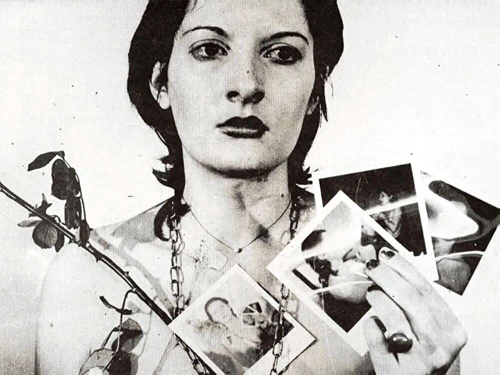 Ритм 0. Марина абрамович 1974 эксперимент. марина абрамович перформанс ритм 0.