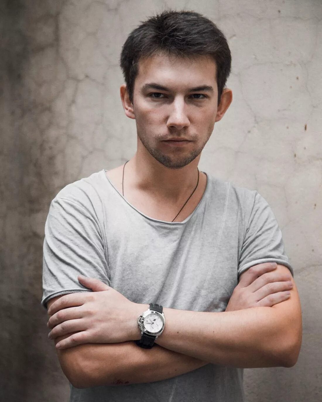 Сырников актер. Кирилл емельянов. кирилл емельянов актер. емельянов, кирилл леонидович. кирилл емельянов 2025.