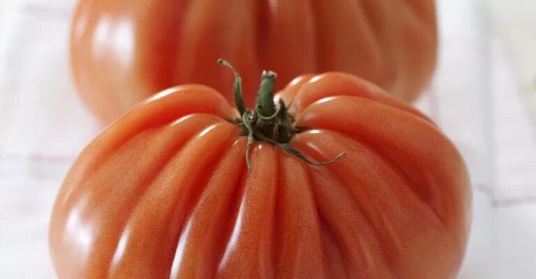 Семена томат кор де беф. Томат кор де беф 10 шт. Семена томат кор де беф. Томат кор. Томат куар де сюрприз.