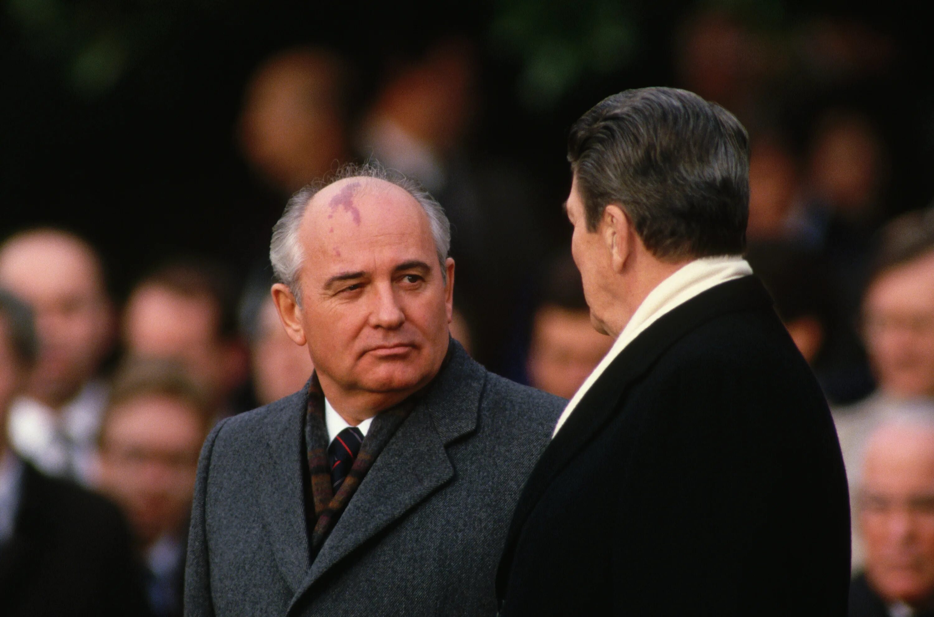 М с горбачев был. Горбачев 1987. горбачев 1993.
