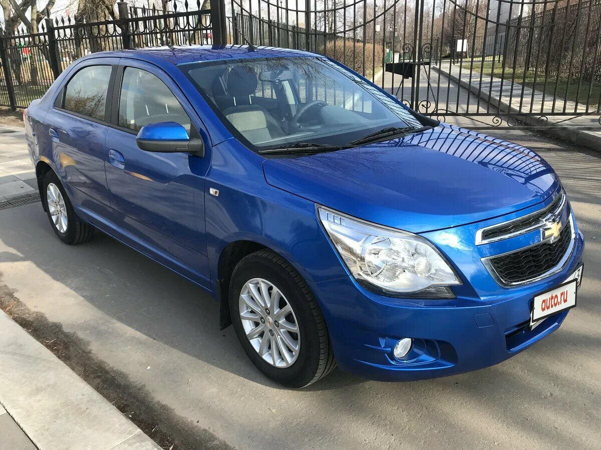 Авито шевроле кобальт с пробегом. Шевроле кобальт синий. синий chevrolet cobalt 2014. chevrolet cobalt 2013 синий металлик. шевроле кобальт 2013 синий.