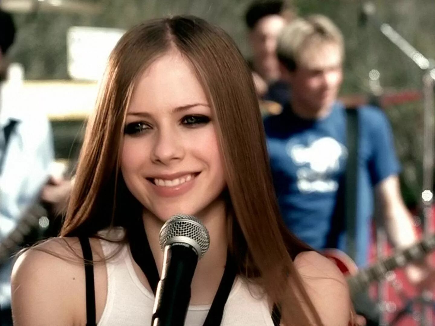 Avril lavigne 2002 complicated. обложка альбома avril lavigne complicated. Avril lavigne complicated обложка. Avril lavigne complicated фото. аврил лавин 2002.