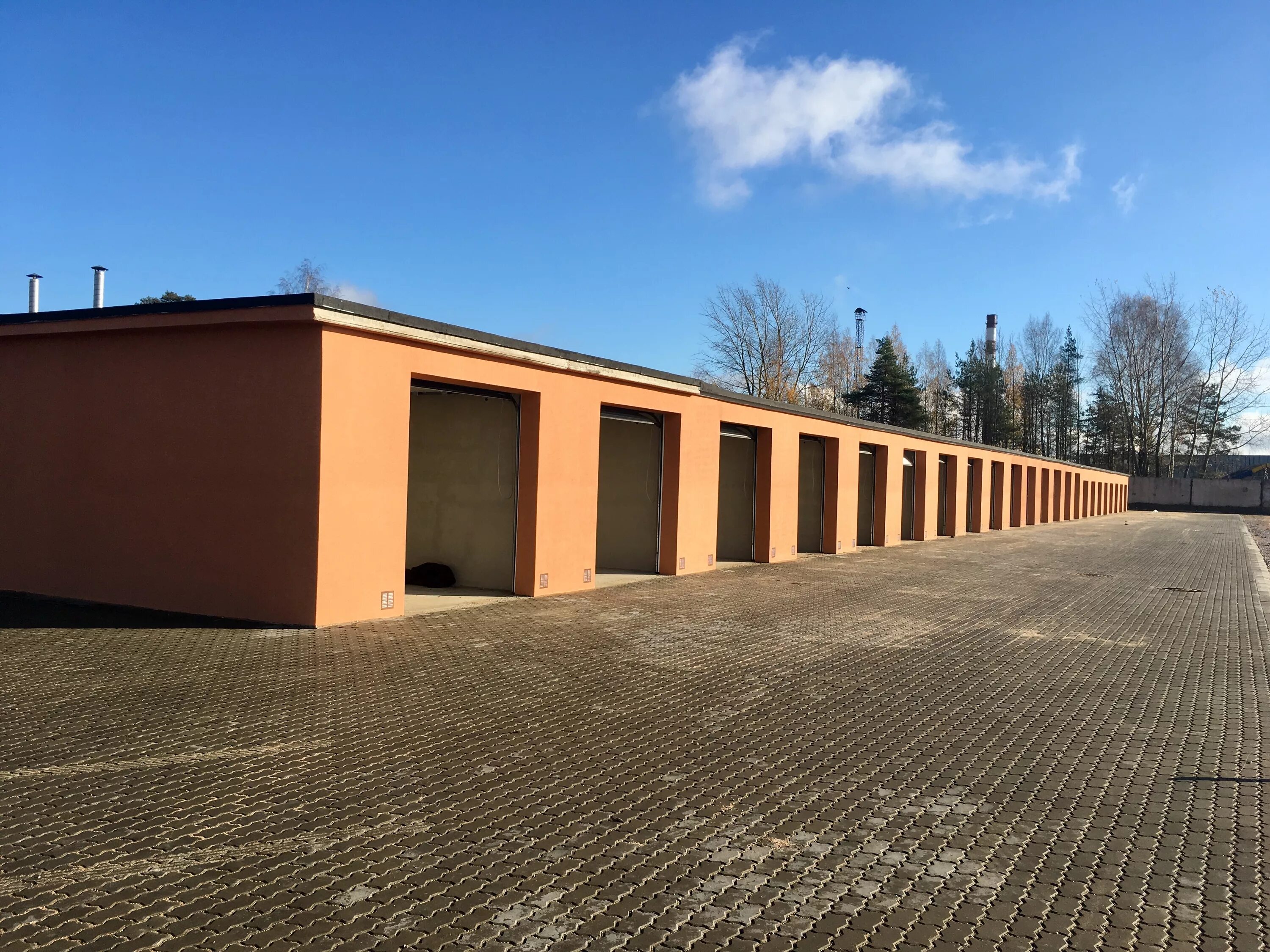 гараж в гаражном комплексе. гараж в гаражном комплексе. гск комета зеленоград. гараж в гаражном комплексе. гаражный кооператив.