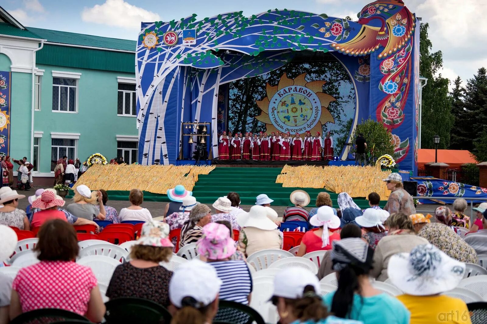 Казань никольское. Праздник Каравон в Татарстане. Каравон Лаишево 2021. Каравон Никольское. Село Никольское Казань Каравон.