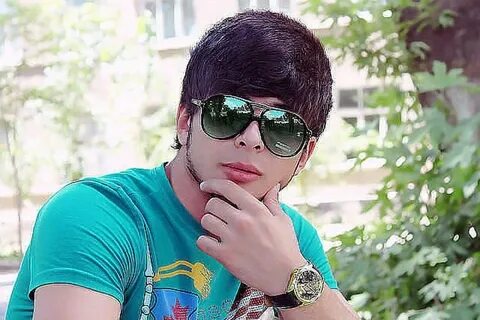 Ilohiy figurali qiz bilan jinsiy aloqa