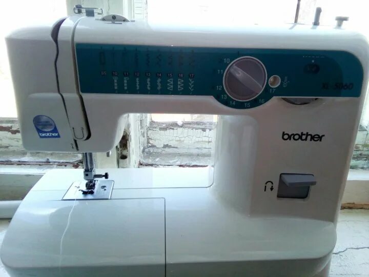 Brother швейная машинка 27 операций. Бразер xl. Швейная машина brother xl 2600. Швейная машинка brother xl 2230. Бразер xl.