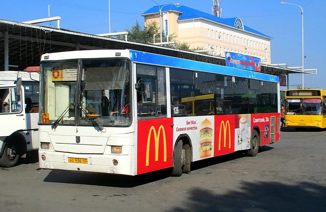 465 кемерово. Маз 105 обнинск. Маршрут 126 кемерово. 465. Автобус нефаз 5299 30.