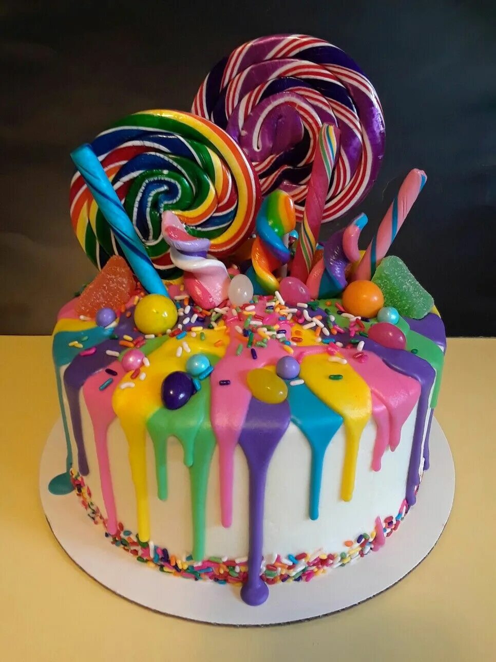 Цветное день рождения. Торт Радужный. Яркий торт. Яркий торт для девочки.
