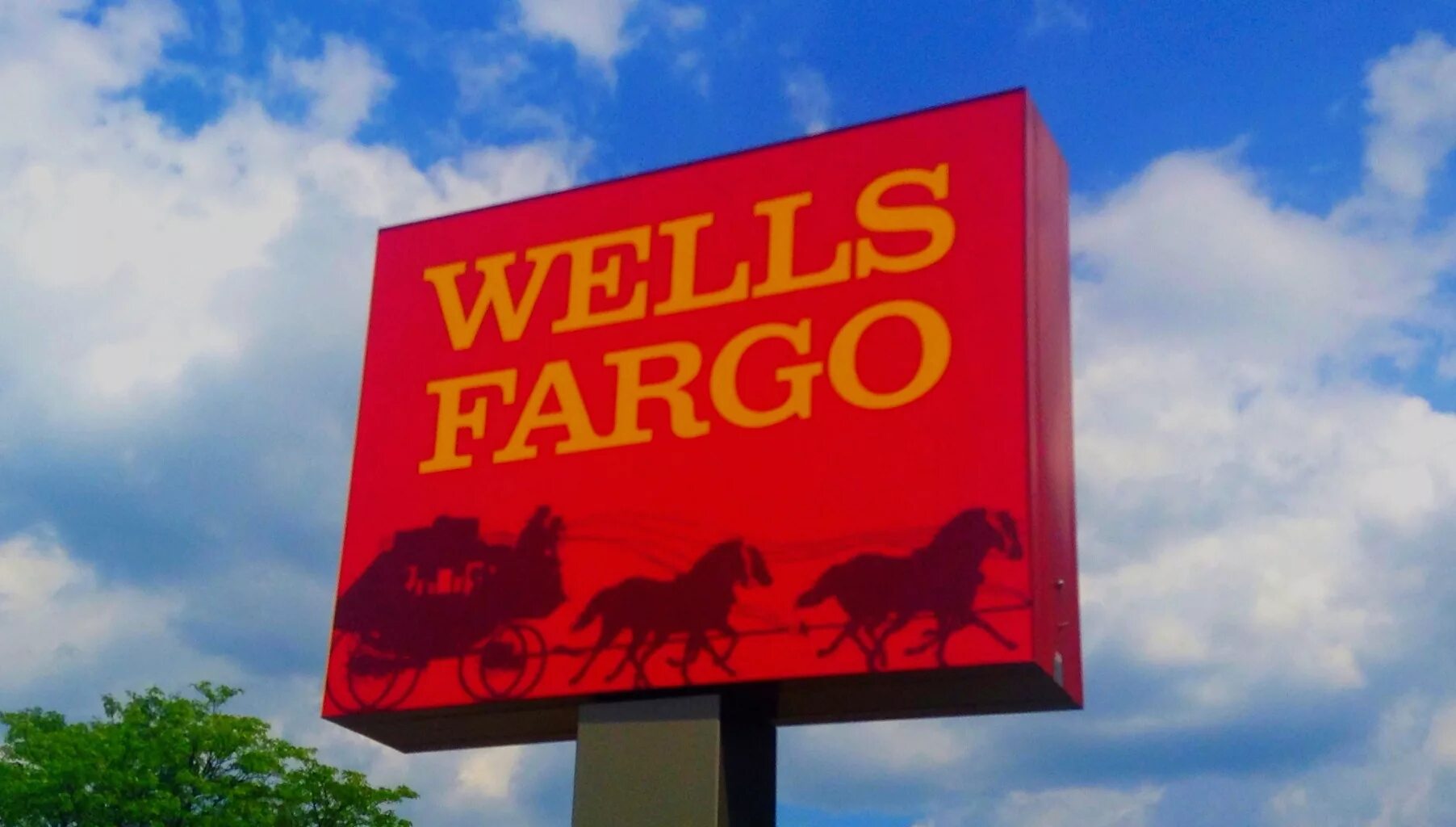 Well fargo. Wells fargo. уэллс фарго. wells fargo logo. wells fargo печать.