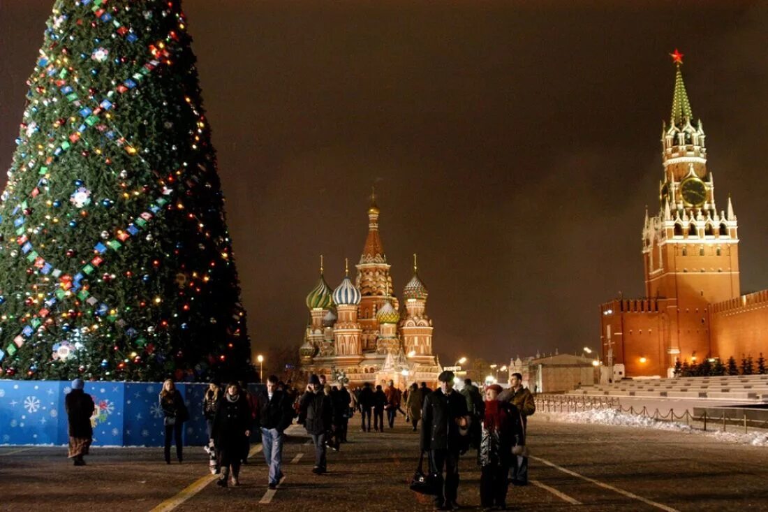 Арт елка москва. Елки москвы 2024. Москва новый год. Елки москвы 2024. Новогодняя москва 2022.