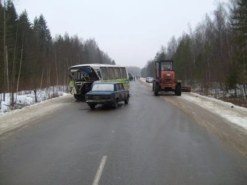 Москва людиново автобус купить. Автобус Людиново Киров. Автобус Людиново Киров Калужская область.