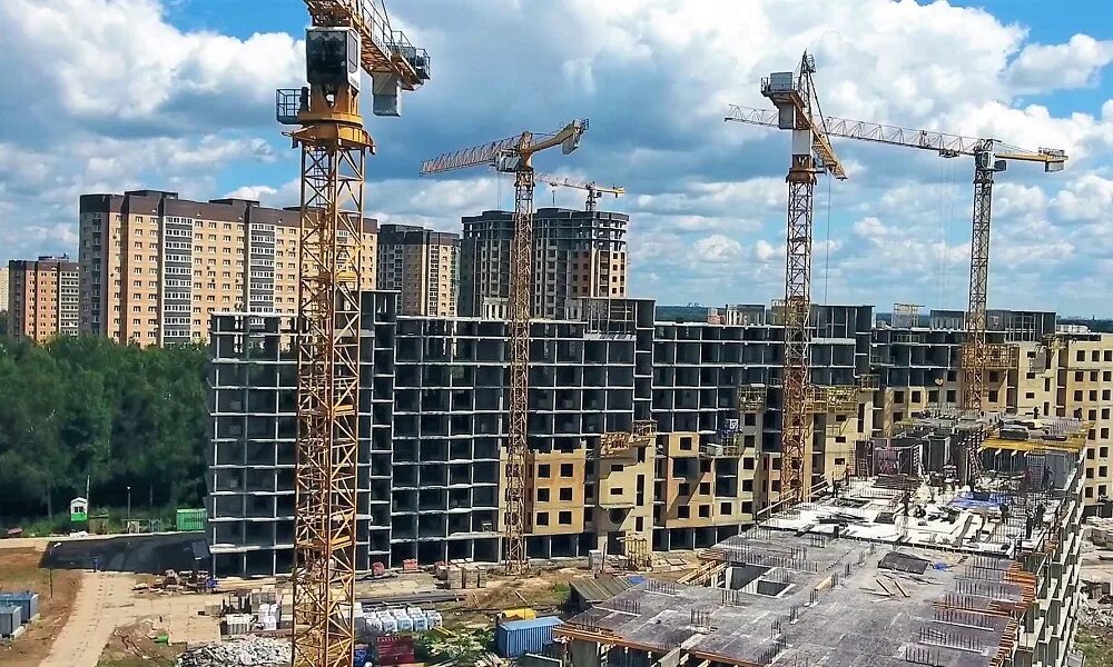 Стройки Мытищи 2022. Новостройки стройка. Строительство многоквартирного дома. Строительный объект. Строительство домов г москва