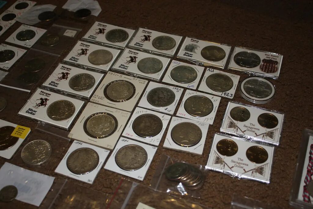 Coin guides