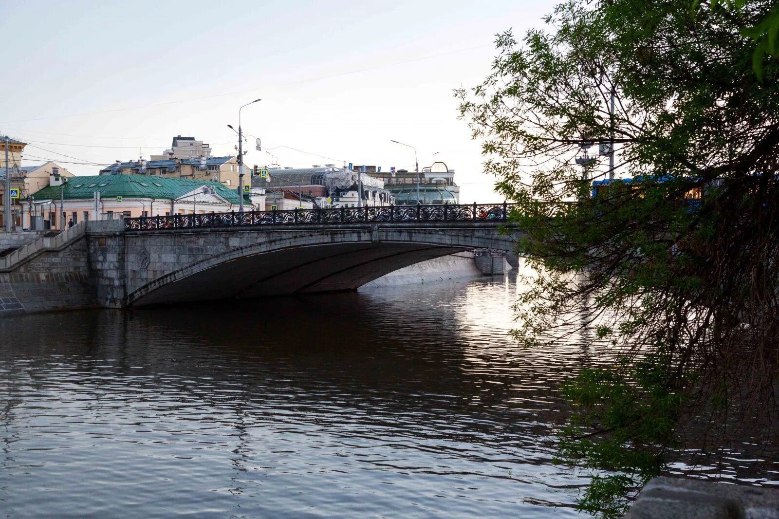 Малый каменный мост в Москве. Каменный мост Северск. Устьинский мост Калязин.