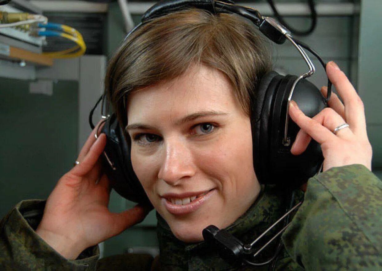 Женщины вс рф. Женщины военные. Женщины в армии. Женщины в армии РФ. Женщины военнослужащие в России.