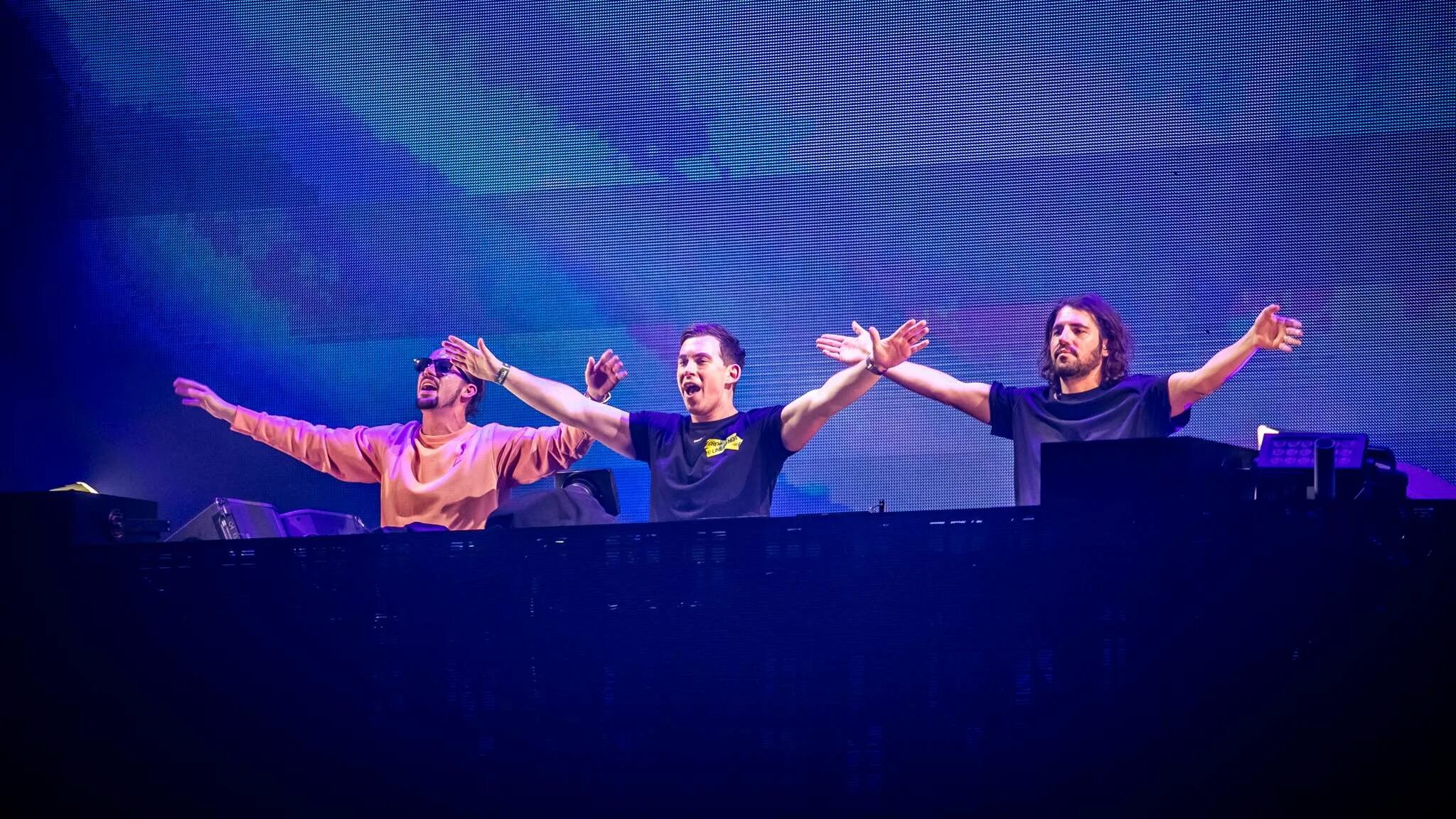 Dimitri vegas & like mike. Dimitri vegas night club. Dimitri vegas & like mike. To the beat dimitri vegas like mike. Dimitri vegas.