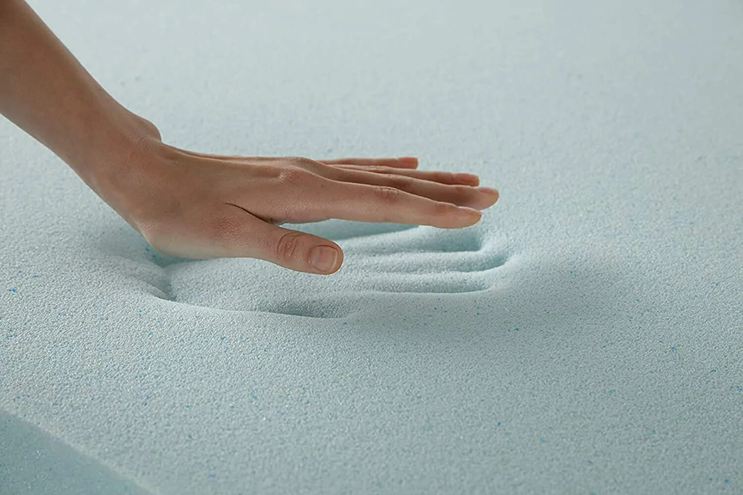 Наполнитель memory foam. Пена memory foam. мемори фоам. брак пены memory foam. порвалась пена в матрасе.