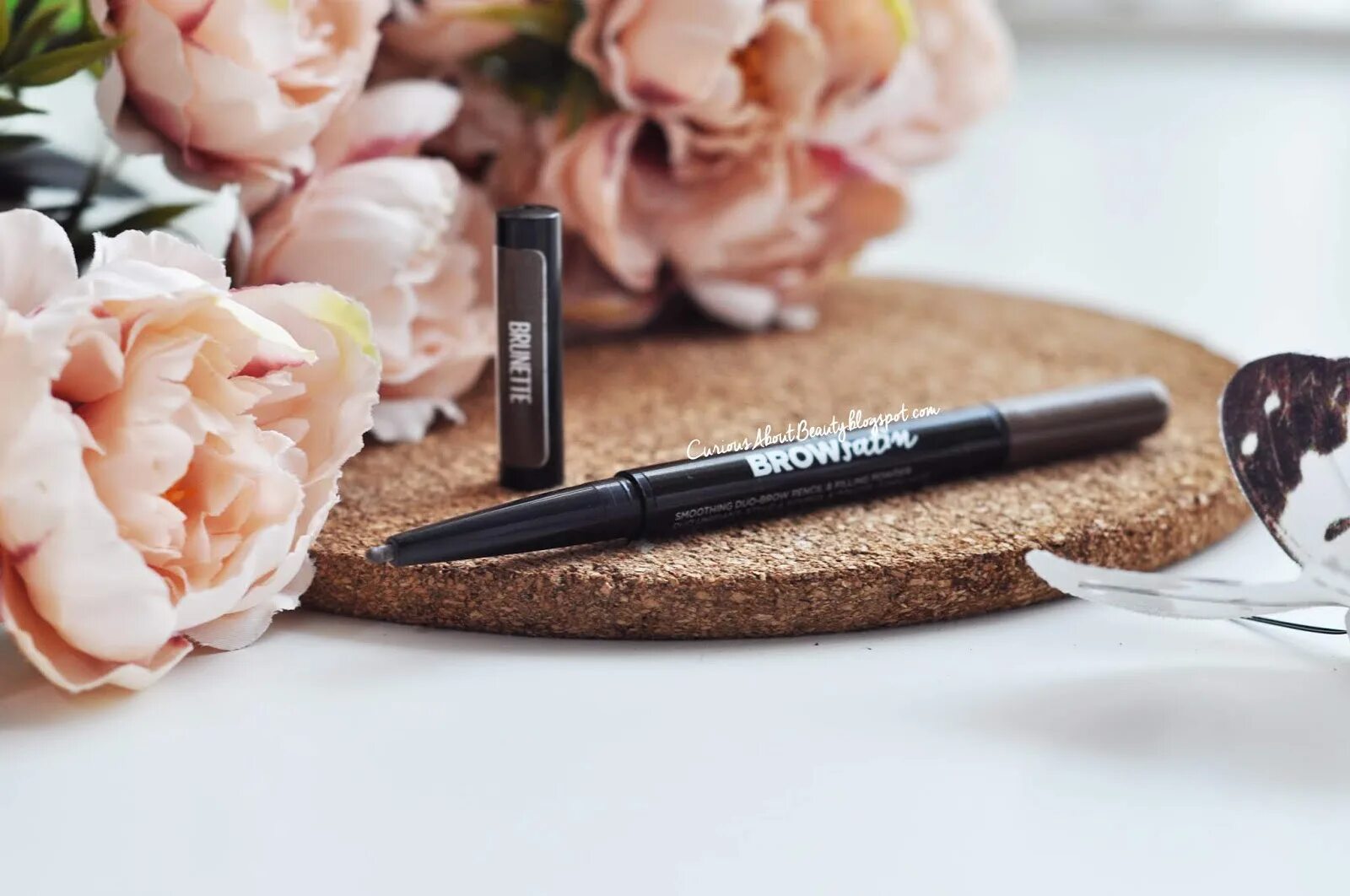 Brow duo. Maybelline Fashion Brow Duo.