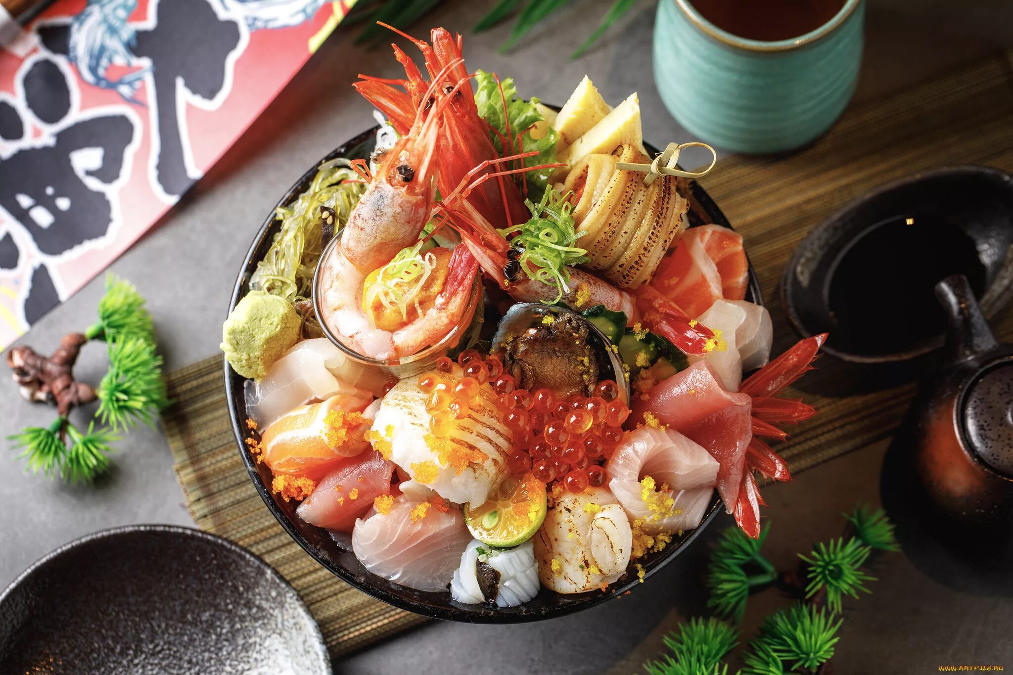 китайская кухня морепродукты. блюда с морепродуктами. японская кухня морепродукты. морепродукты. рыбное ассорти с морепродуктами.