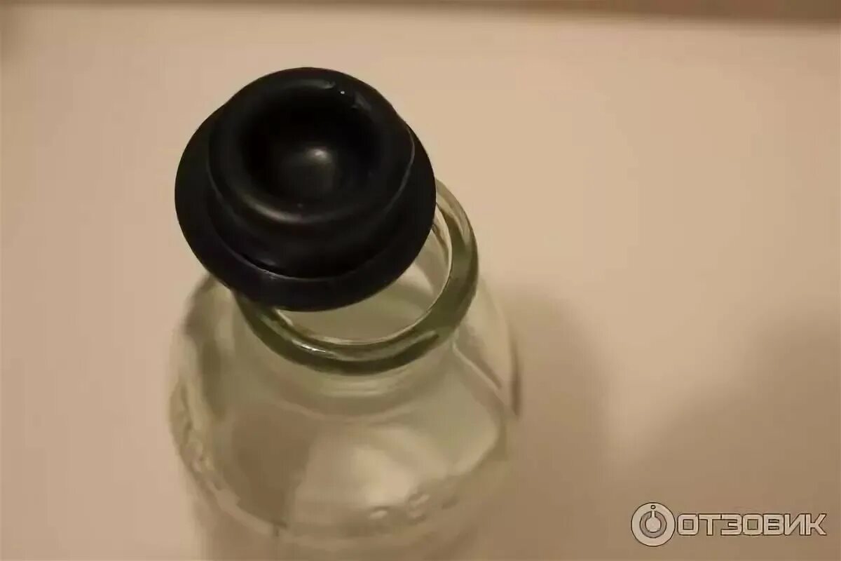 Бутылка стеклянная с резиновой пробкой. Стеклянная бутылка 100мл с резиновой пробкой физраствор. Резиновые пробки для бутылок. Физраствор с резиновой крышкой. Стеклянный пузырек с резиновой пробкой.