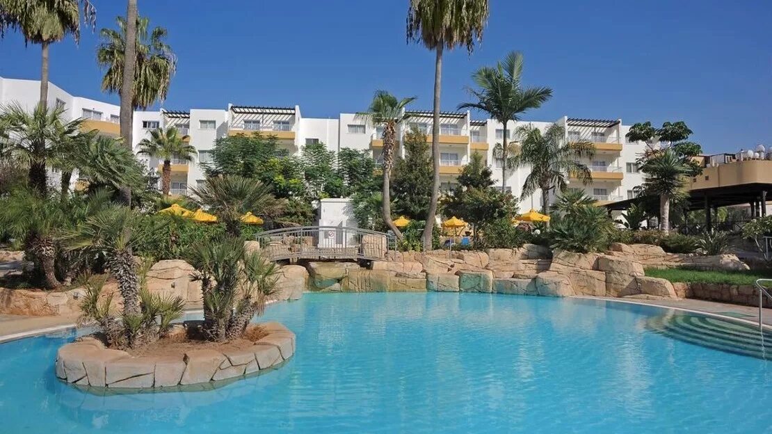 Paphos gardens apartments. Неа бэй. Пафос отели 5 звезд. Тур на кипр 2024 все включено. Кипр 2024.