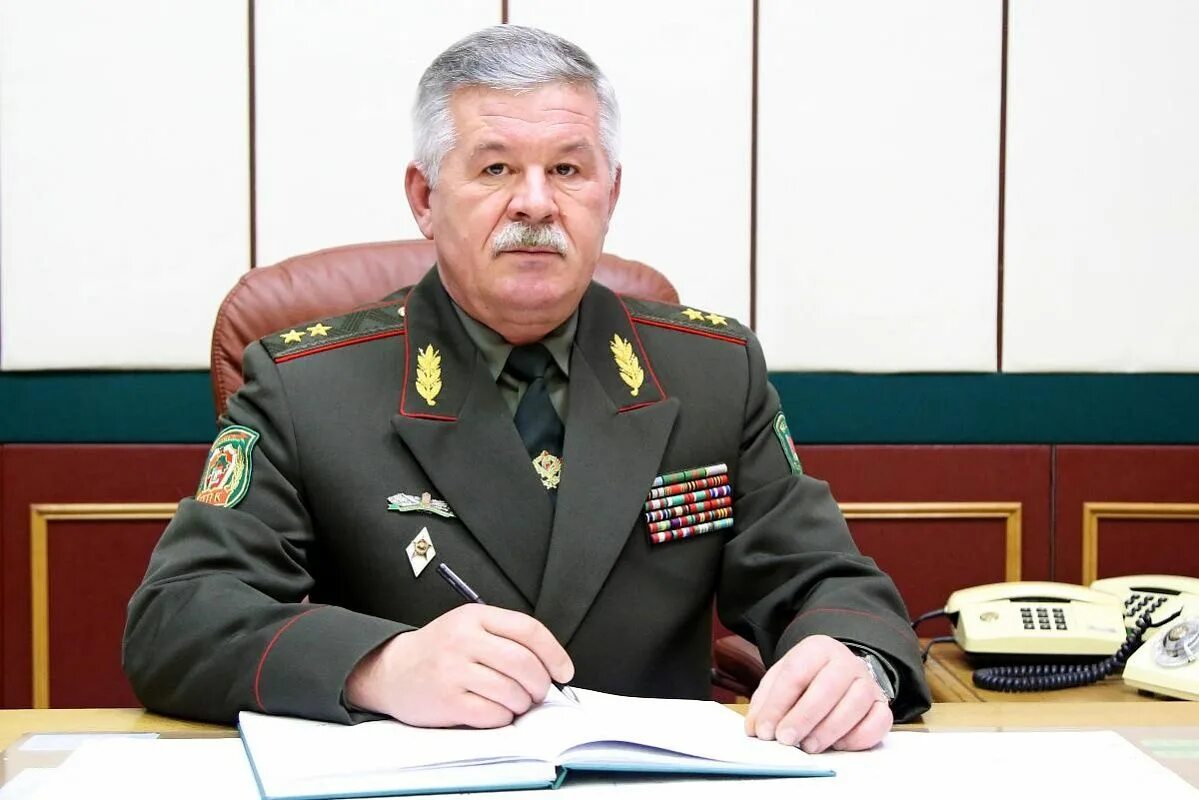 Герб пограничной службы беларуси. Пограничный комитет беларуси сайт. Пограничники беларуси. Флаг пограничной службы белоруссии. Государственный пограничный комитет республики беларусь эмблема png.