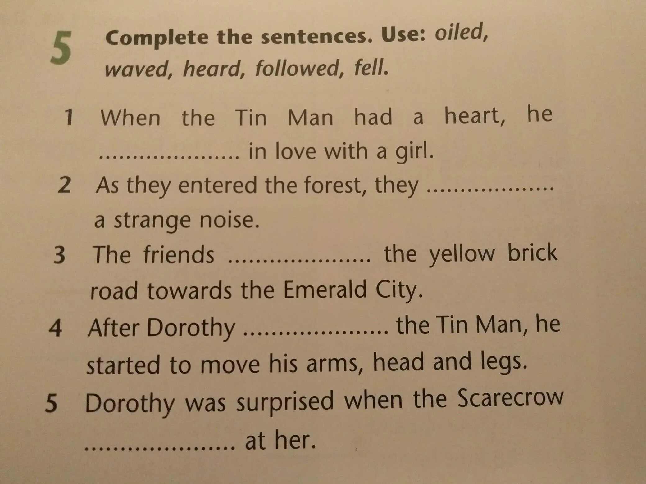 Правила с myself himself. Complete the sentences about yourself. Complete the sentences with the words in the box 8 класс. Complete the sentences in your own words. Complete the sentences in your.
