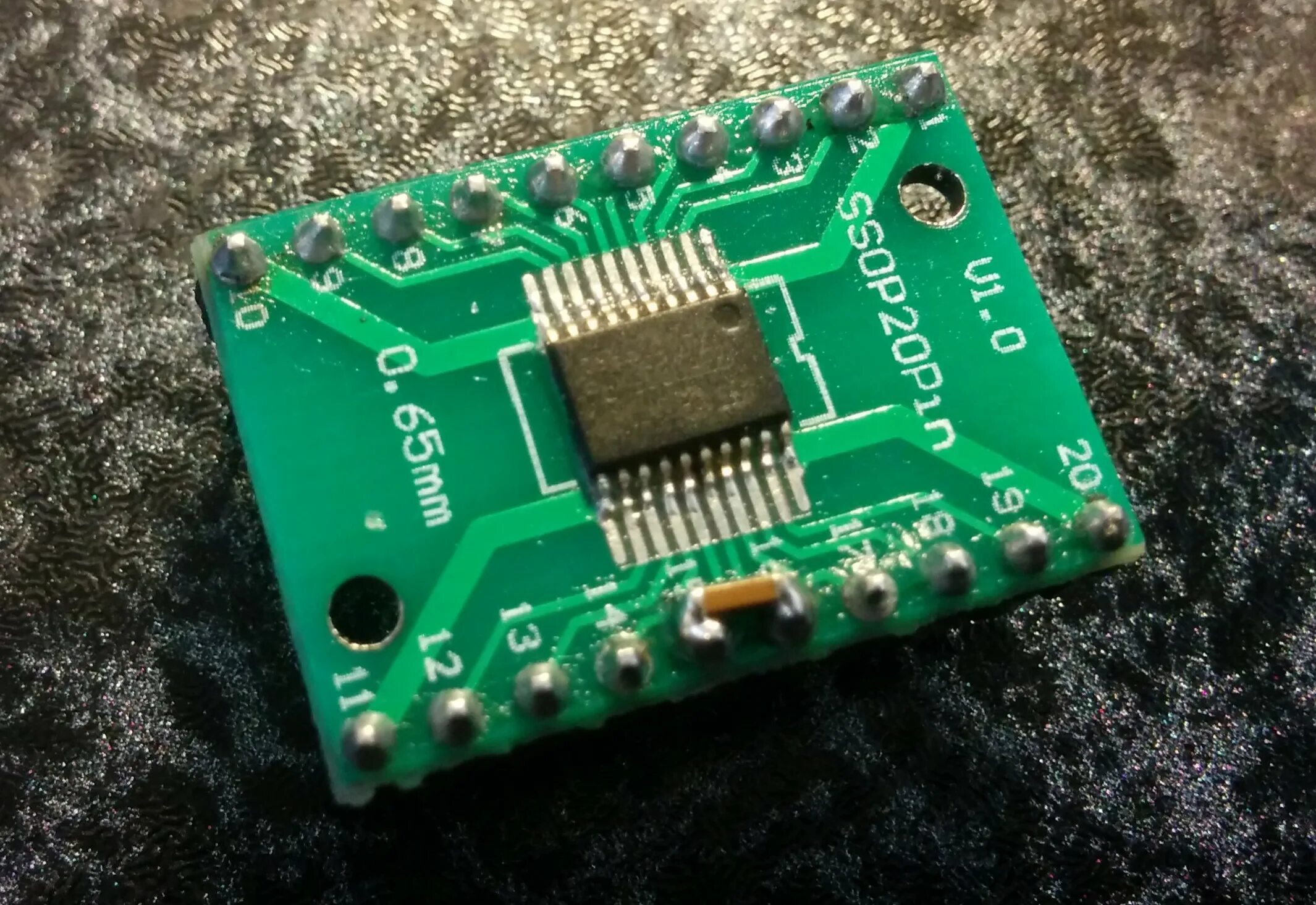 Stm микроконтроллеры. Микроконтроллер stm32. микроконтроллер stm32f40x. микроконтроллер stm32 на плате. stm32 bga.
