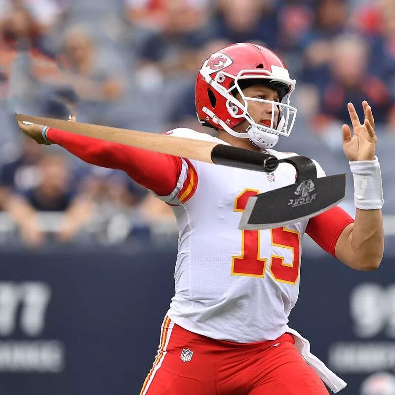 Pat get. Патрик Махоумс. Patrick Mahomes Art. 15 Mahomes. Патрик Кляйнбауэр.