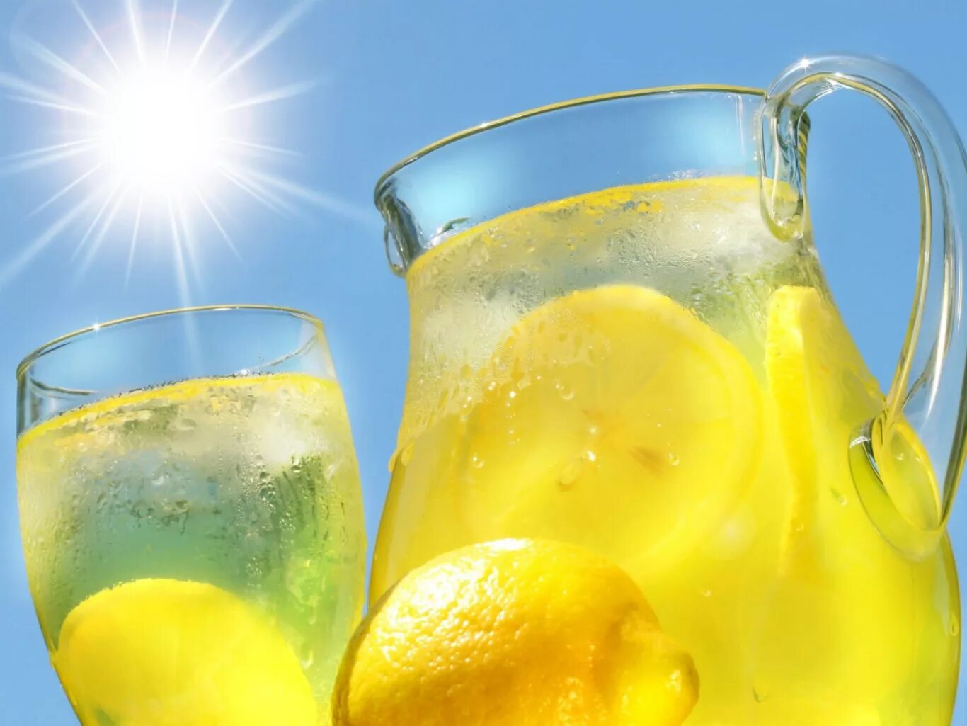 Энергетик жара мохито. Холодные напитки летом. Напиток жара лимон энергетический. Mojito газированный напиток жб. Напитки жара.