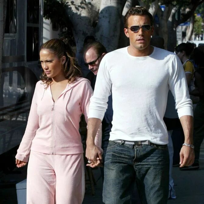 Бен аффлек и джей ло. Ben affleck jennifer lopez. Ben affleck jennifer lopez. Бен аффлек и джей ло. Бен афоек и джениферлопес.