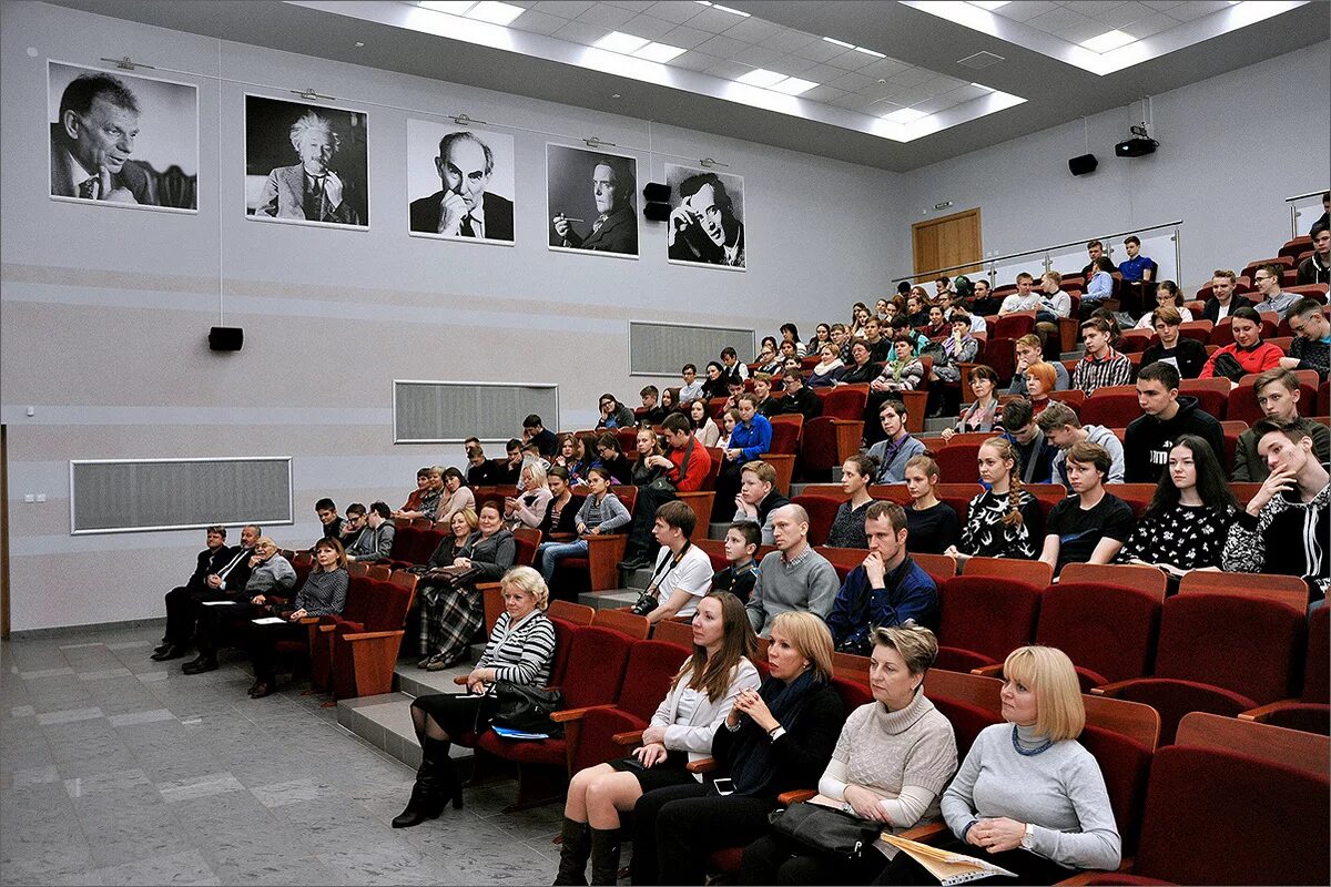 Сайт петргу петрозаводск. Петрозаводский университет ПЕТРГУ. ПЕТРГУ Петрозаводский государственный университет внутри. День открытых дверей ПЕТРГУ. Петрозаводск университет день открытых дверей.