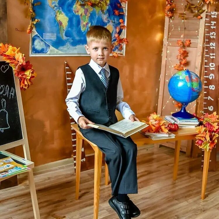 Фотосессия 1 сентября. Фотосъемка в школе. Идеи для первоклассников. Фотосессия первоклассника. Фотосессия 1 сентября.
