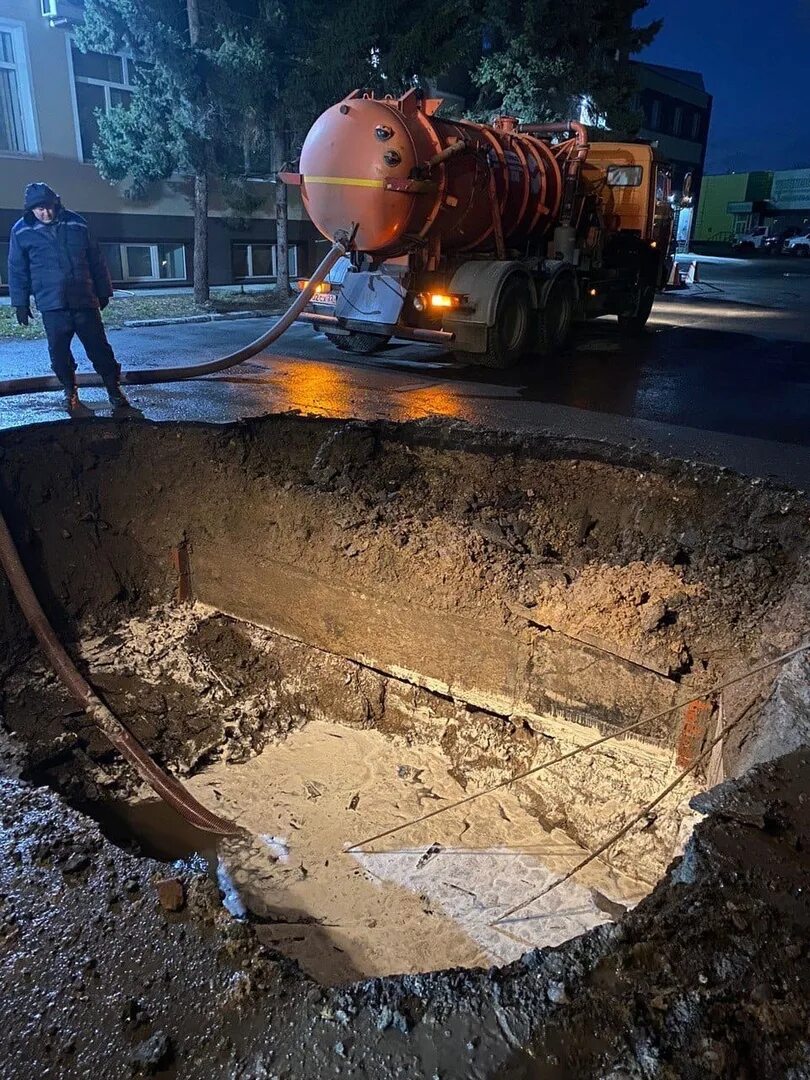 Водоканал Барнаул. Нет воды. Сгорела машина в Тальменке Алтайского края. Нет ни горячей ни холодной воды