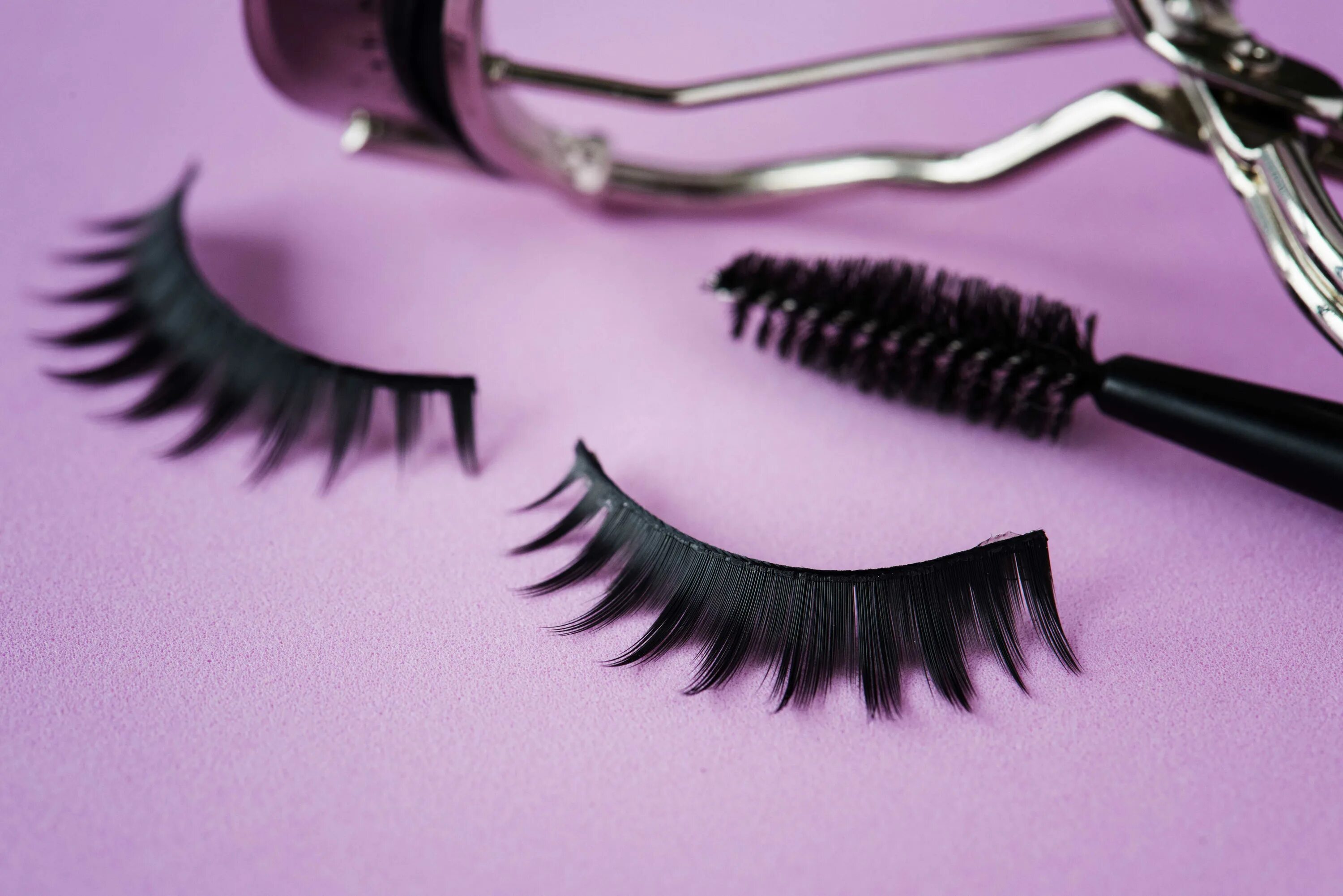 Extend lashes