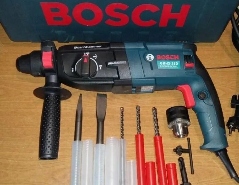 Bosch GBH 2 28d комплект. Bosch 2-28. Перфоратор GBH 2-28d. Перфоратор Bosch 2-28d.