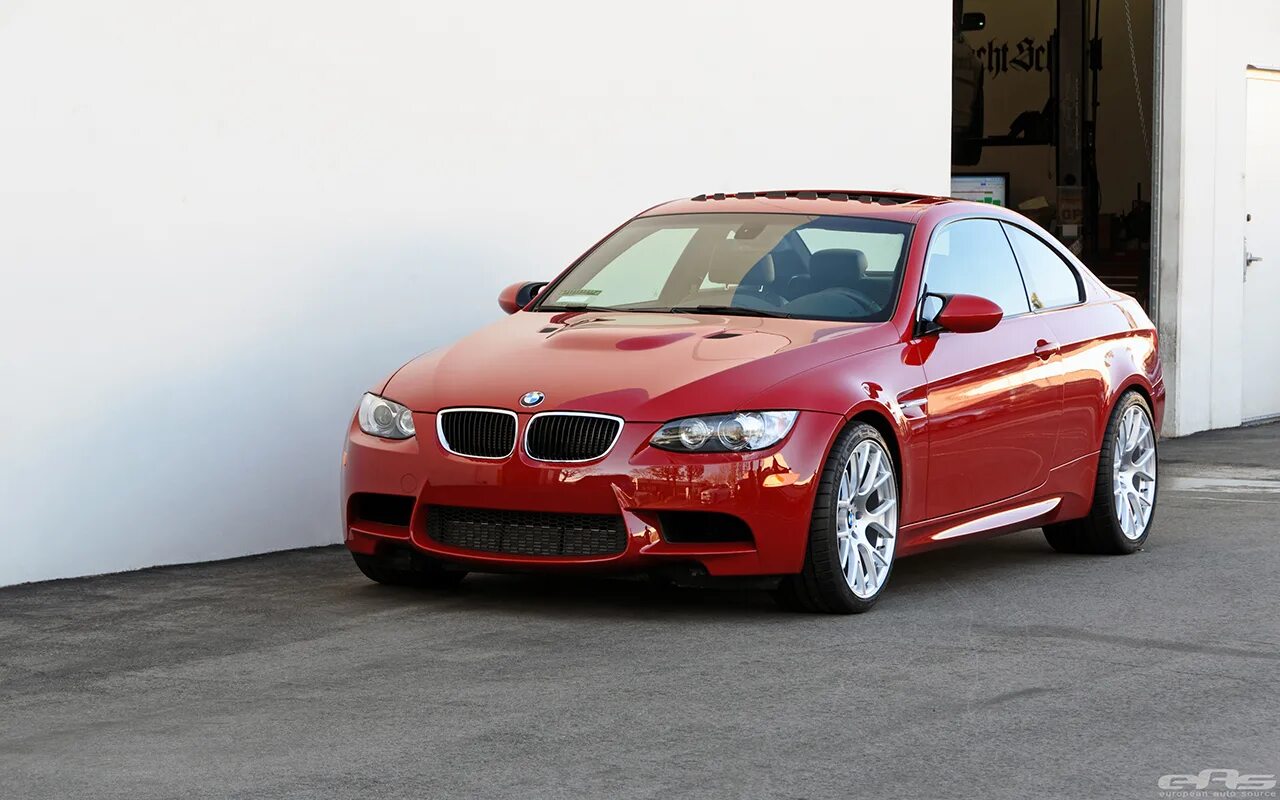 Ред м. BMW m3 e92 красная. BMW e92 красная. BMW e92 Coupe красная. BMW 3 92 Red.