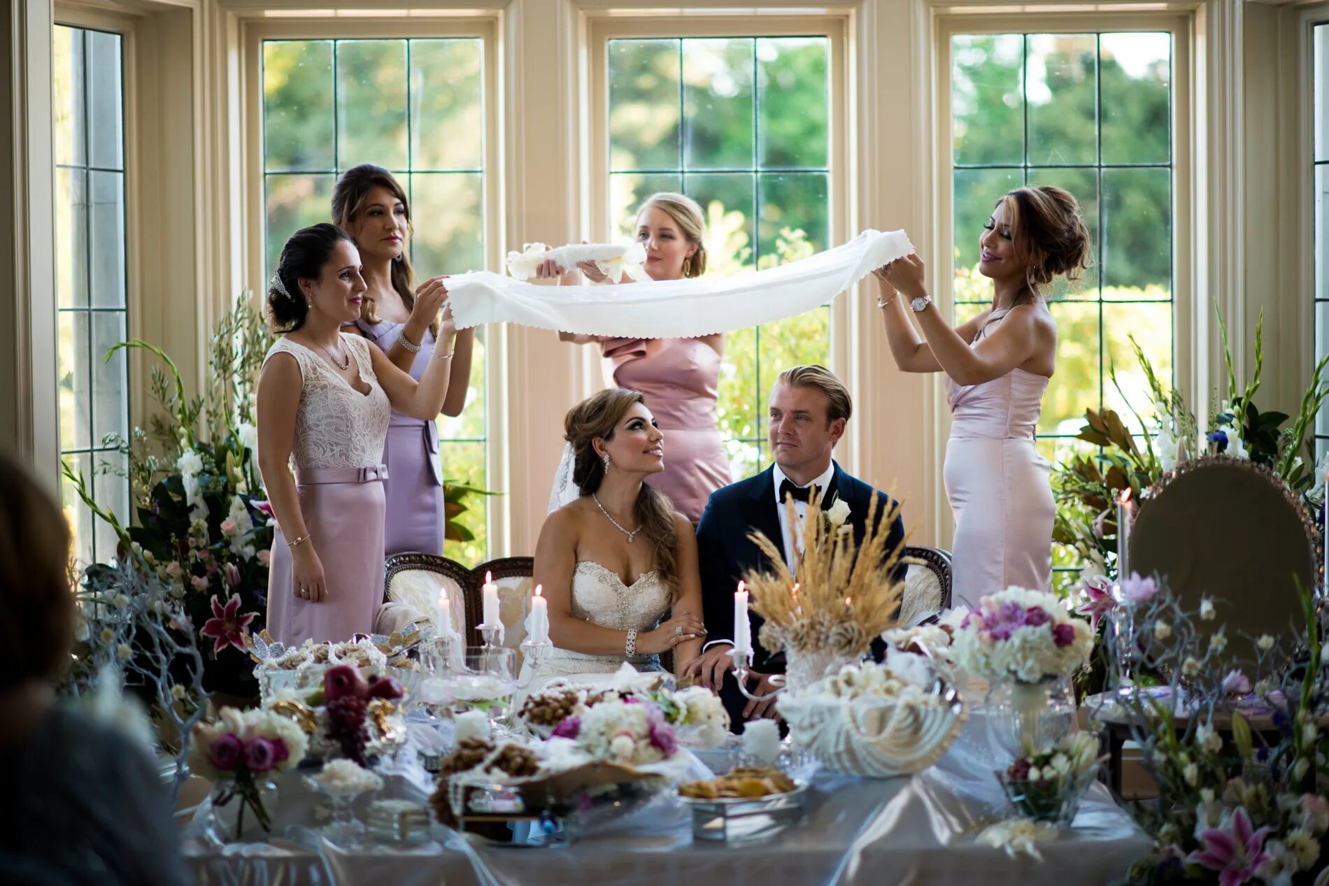 Свадьба на английском языке. Заставка обои свадебная вечеринка wedding party. тачка дом вечеринка свадьба. wedding scene. at a wedding картинка.