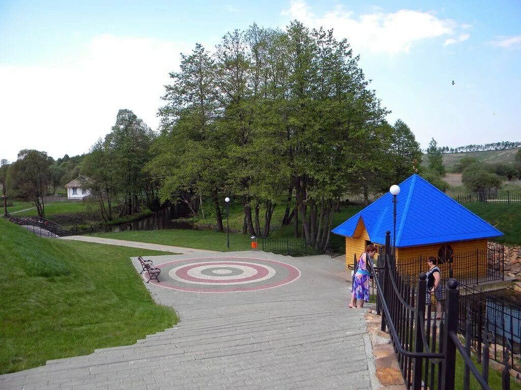 парк ключи в прохоровском районе. ключики белгород. ключики белгородская область прохоровский район. этнодеревня кострома белгородская область. парк ключи белгородская область.