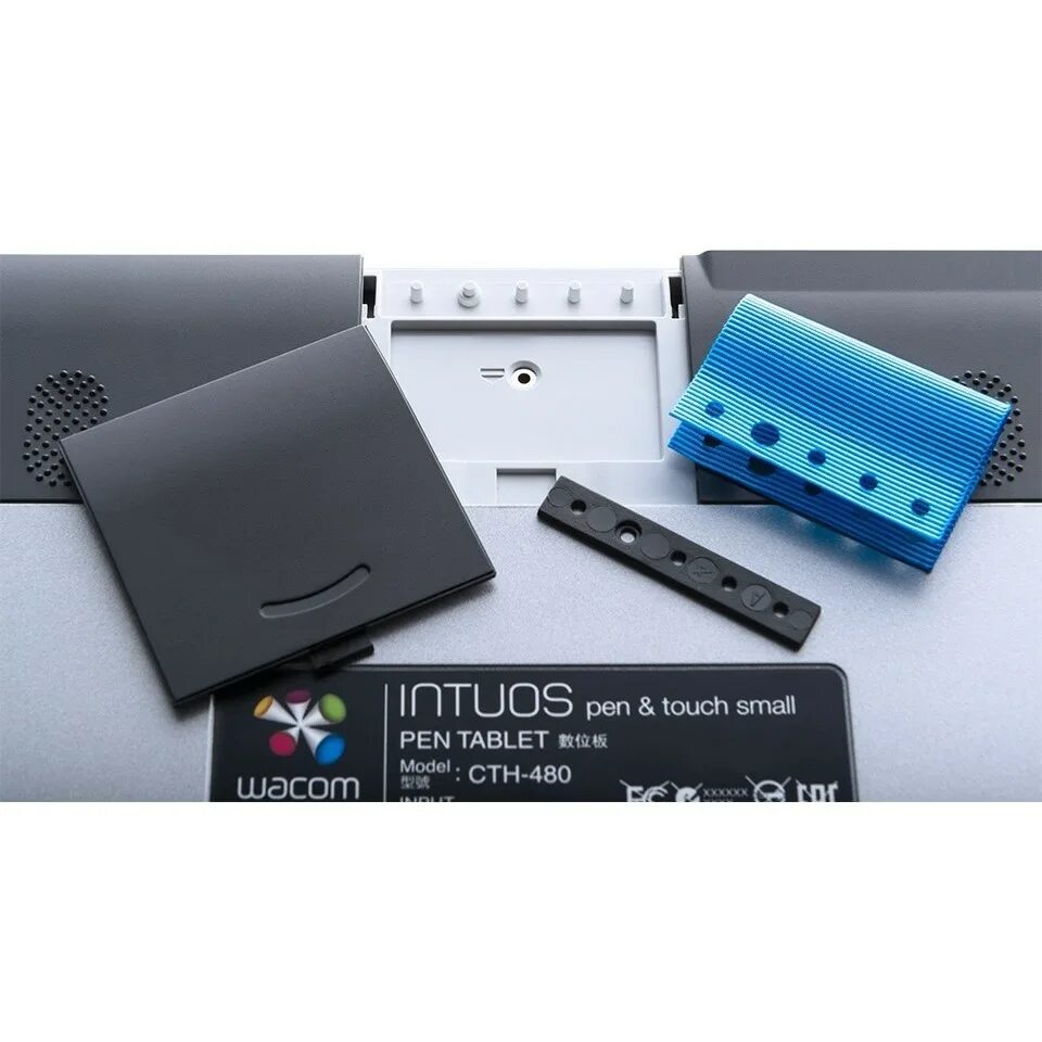 Intuos Pen Touch small CTH-480. Wacom Intuos Pen small. Wacom Intuos Pen Touch small. Wacom Pen and Touch Medium CTH-680.