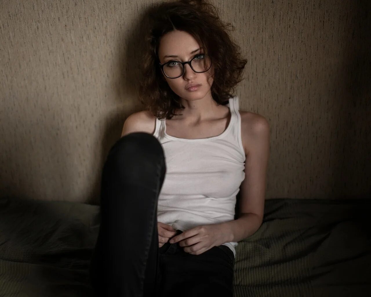 Жена в очках домашнее. Riyanna frolova. девушки в очках с волосатой киской.