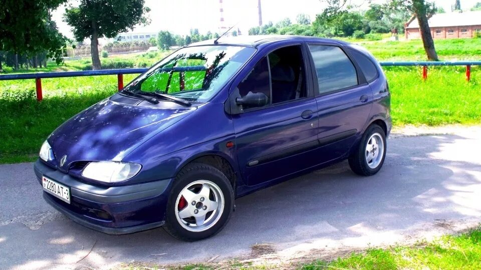 Renault scenic 1.6. Renault Megane Scenic 1. Рено Меган Сценик 1999. Рено Сценик 1 поколения. Renault Scenic 1.6 МТ, 2003.