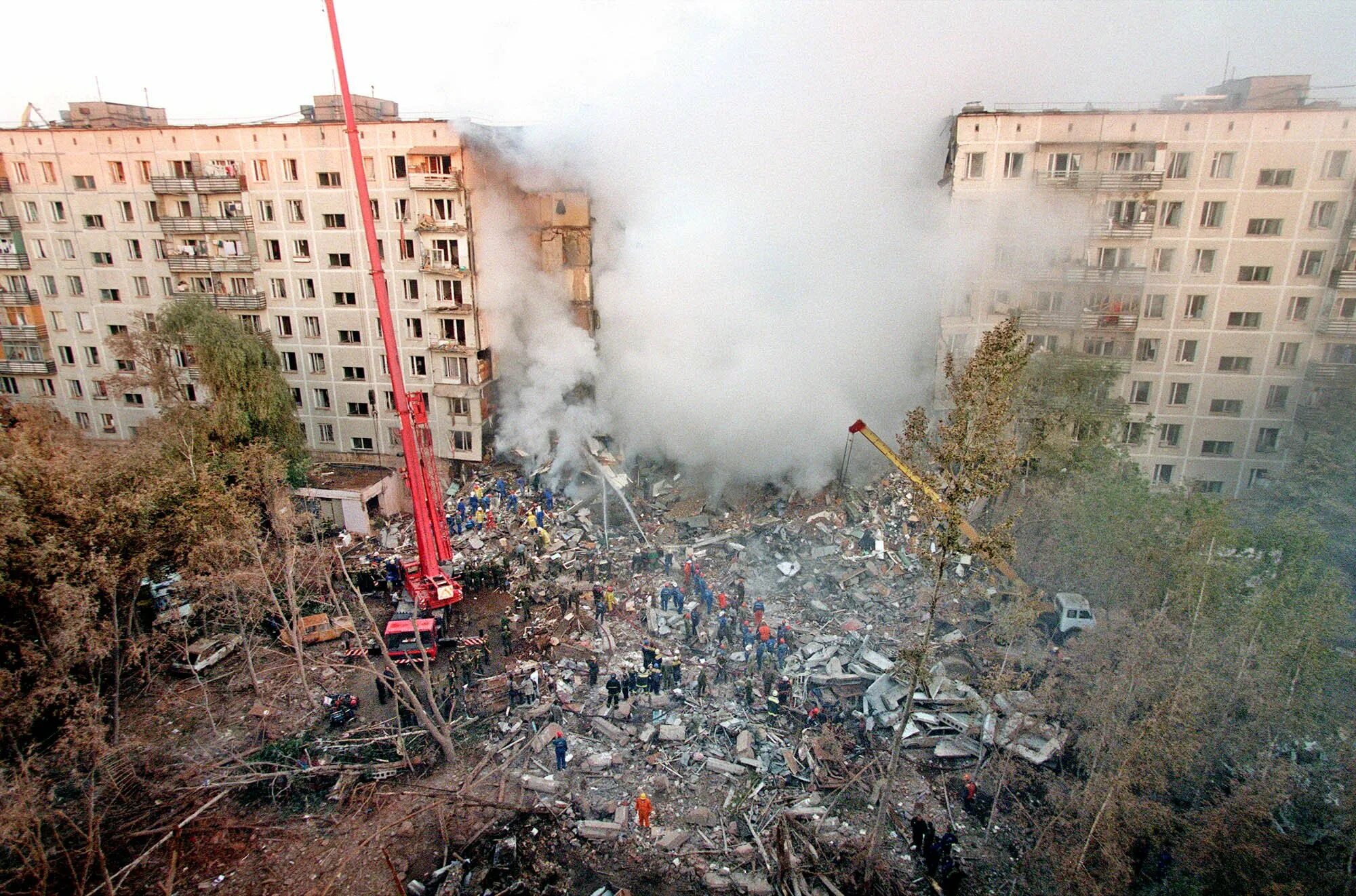 Теракт 1999 года в Москве на улице Гурьянова. Взрывы в Москве в 1999 Каширское шоссе и Гурьянова домов. Взрыв на улице Гурьянова 1999.
