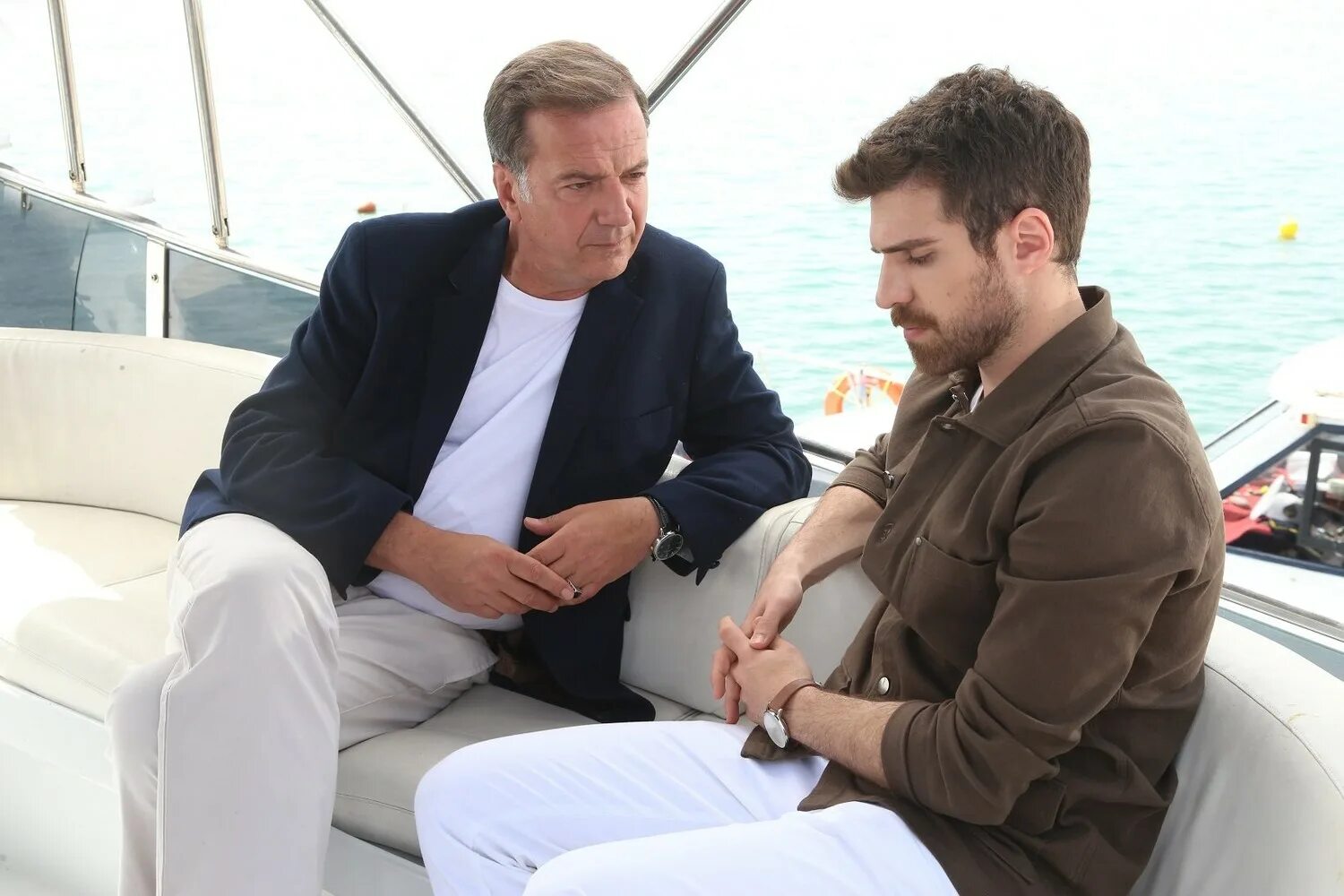 три сестры турецкий анонс серий