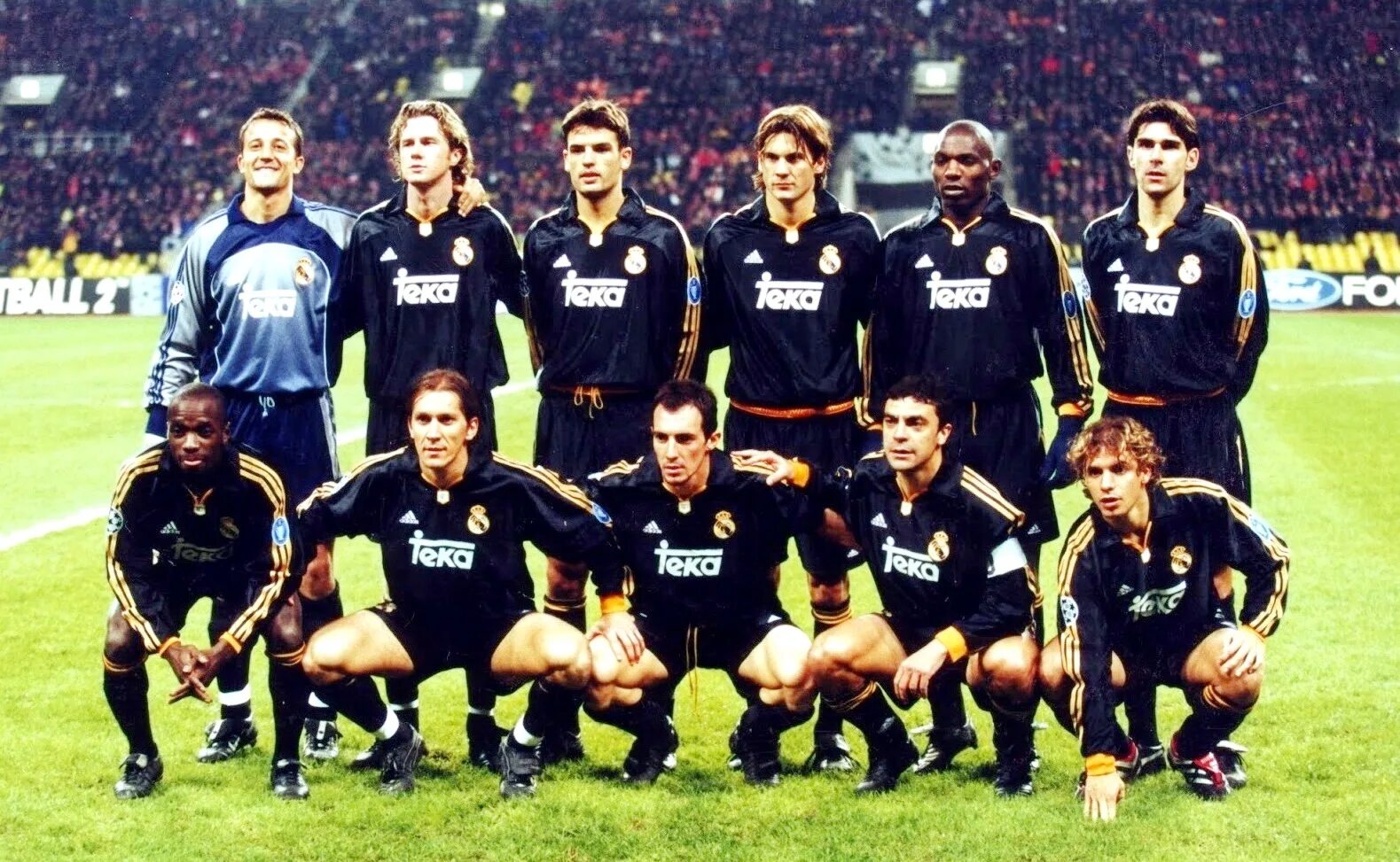 2002 2004 год. 2003 год реал мадрид. состав реал мадрид 2000. галактикос реал мадрид 2005. реал мадрид 2002 год.