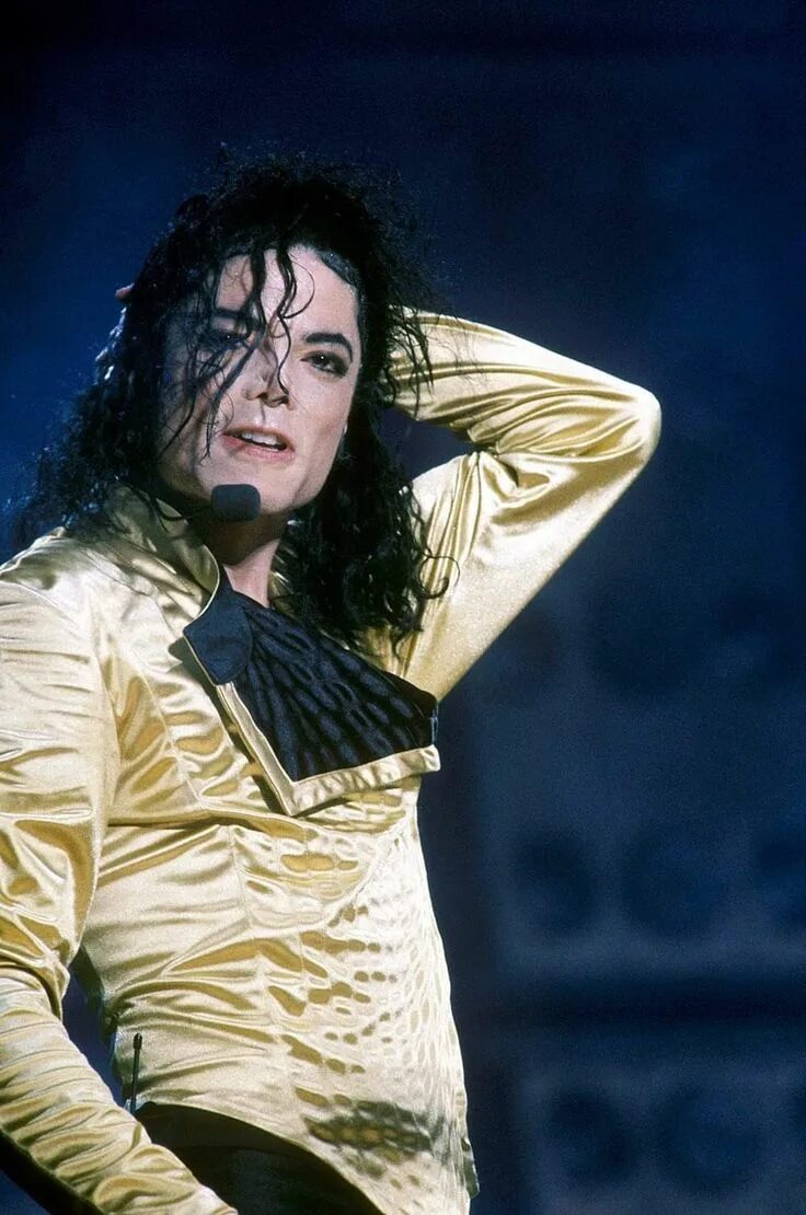 Michael jackson. М джексон слушать. М джексон слушать. Диди джексон слушать. Фотографии майкла джексона.