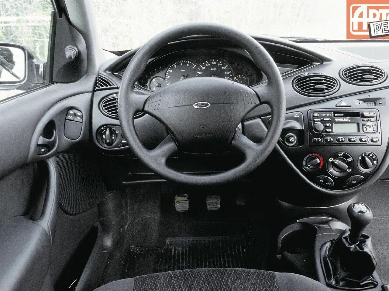 Форд фокус 2001 салон. Форд фокус 1 седан. Ford focus 1 седан. Форд фокус 1 поколения. Форд фокус 1 поколения.